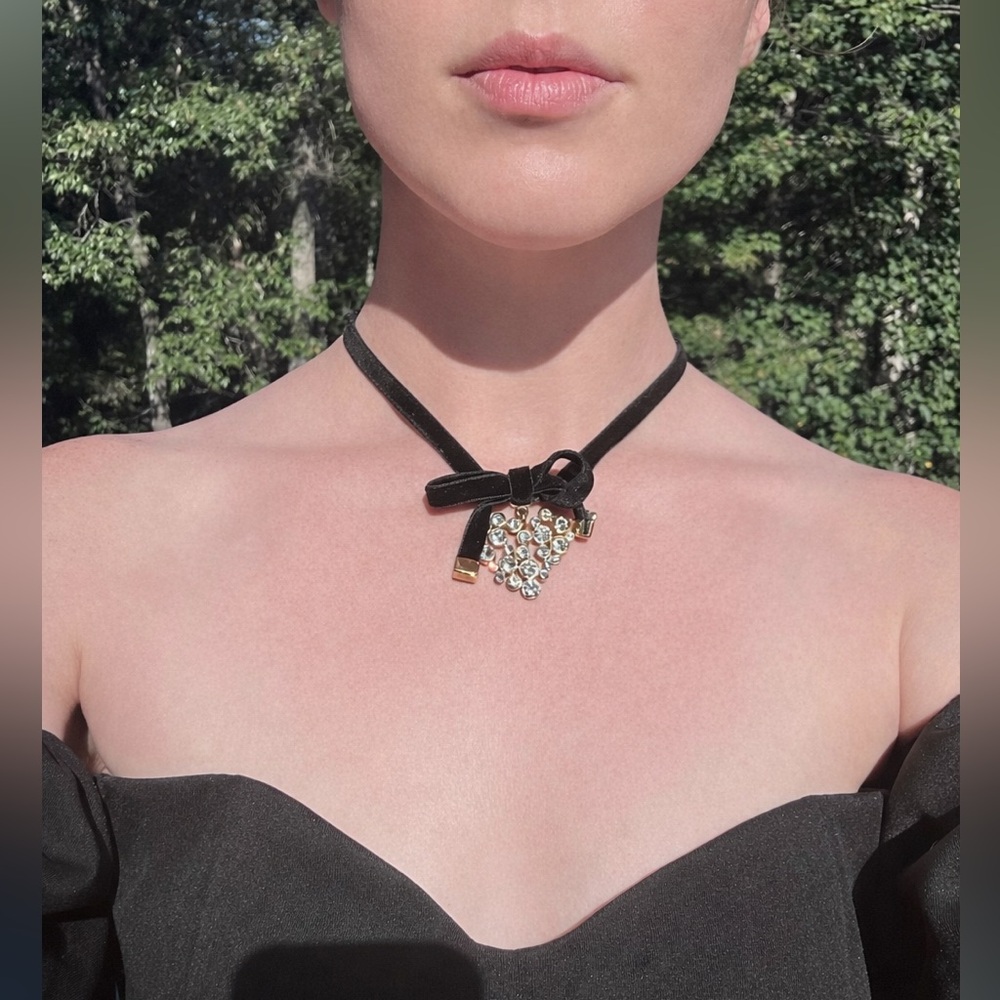 Oscar de la Renta Black Velvet Bow and Gold Crystal Heart Choker Necklace